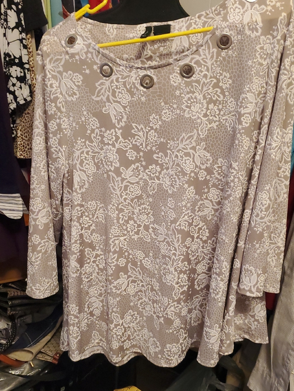 Taupe Floral Grommet-Trim Tunic Top